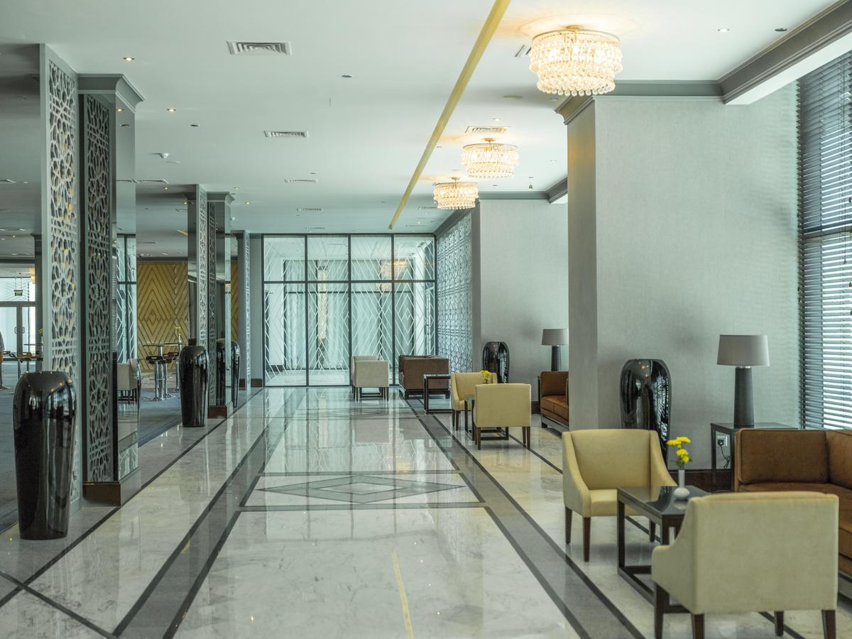 Retaj Salwa Resort & Spa Al Rayyan Dış mekan fotoğraf Lobby
