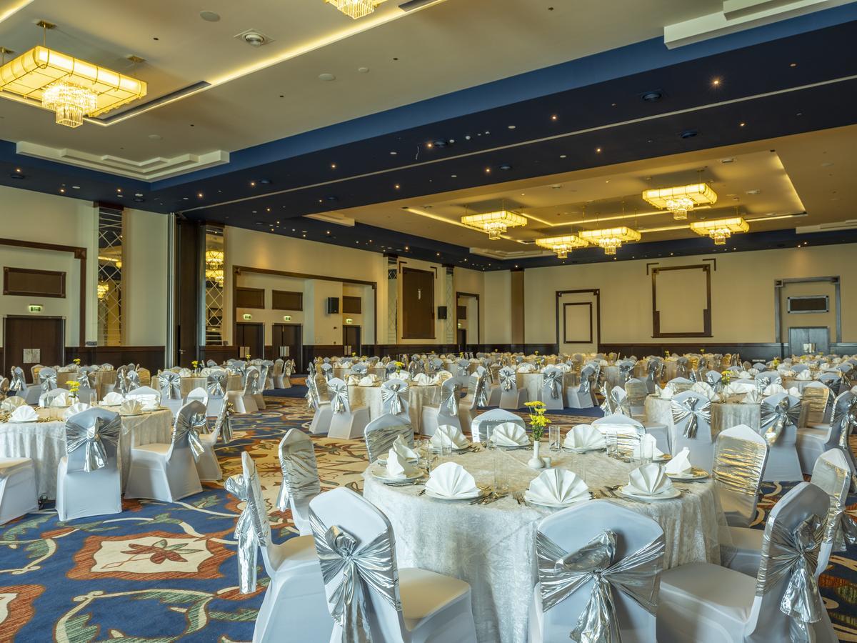 Retaj Salwa Resort & Spa Al Rayyan Dış mekan fotoğraf The Grand Ballroom