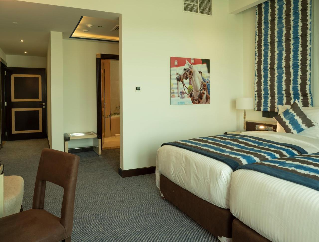 Retaj Salwa Resort & Spa Al Rayyan Dış mekan fotoğraf A room at the hotel